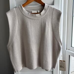 CYRUS Top Womens Large Kitten Heather Sleeveless Crewneck Sweater NWT Minimalist